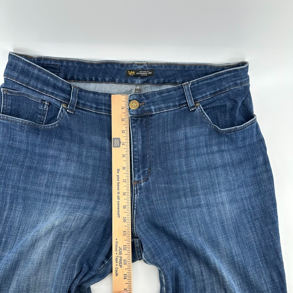 Lee Jeans Womens 18W Long Blue Denim Relaxed Fit Straight Leg Mid Rise Stretch - Picture 8 of 10